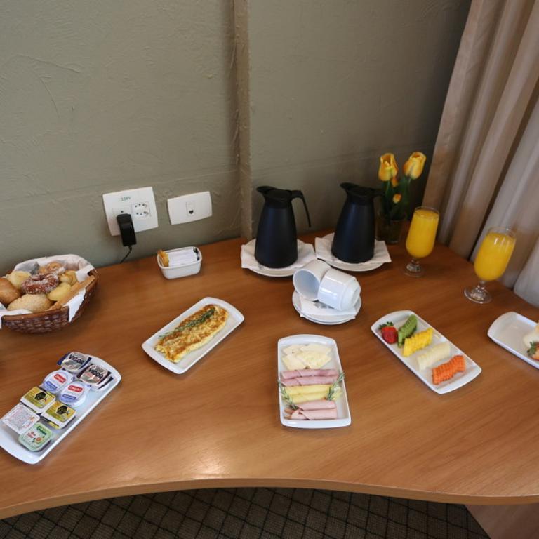 Hotel Bourbon Convention 4*